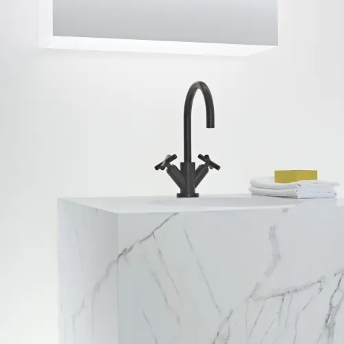 Premium design washbasin faucet timeless