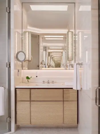 The_Peninsula_London_Bathroom_2