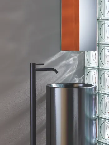 Premium design washbasin faucet minimalistic