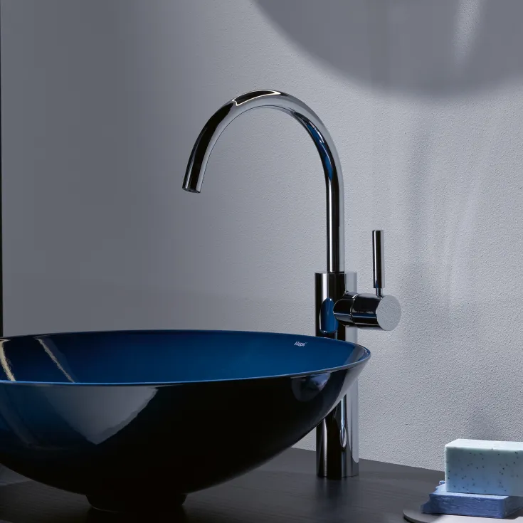 META Chrome : Single-lever basin mixer with raised base without pop-up ...