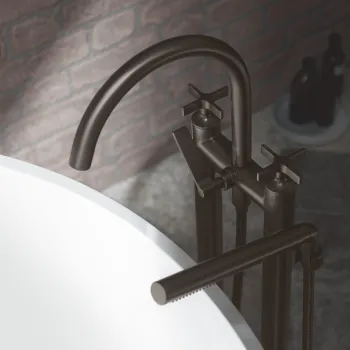 Premium design tub faucet transitional