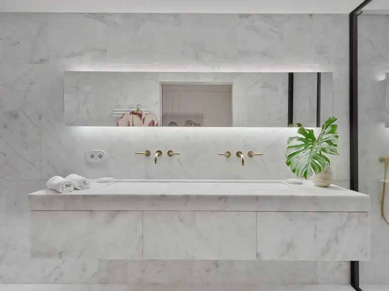 Can_Santacilia_Bathroom