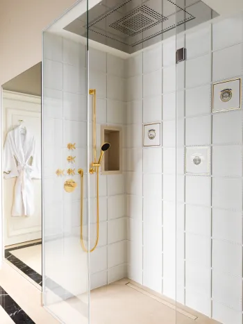 TLNR_RoyalBavaria_bath_shower_55_©StephanJulliard