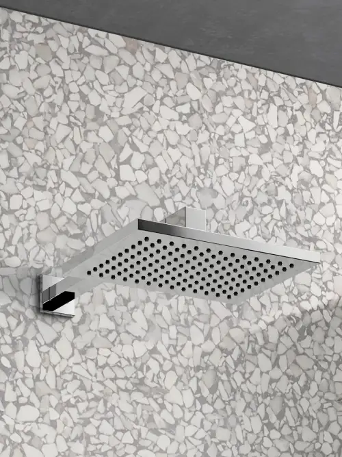 Shower Solutions_01_V2_Chrome_close-up_HF
