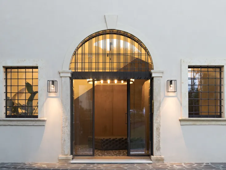 Hystorical Dwelling_entrance_01