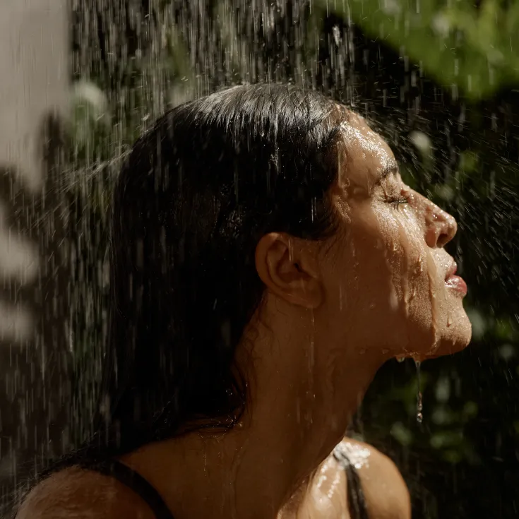 Dornbracht_Showers_SERENITY-SKY+_PR_FR_Model_01