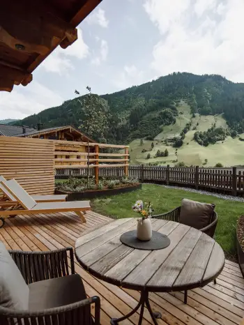 Moargut_terrace_1