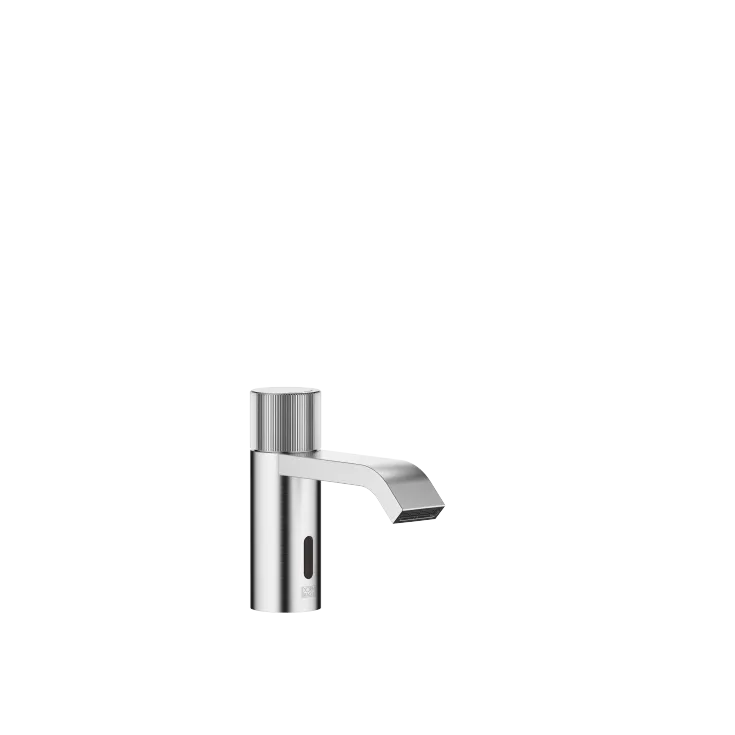 IMO Grifería de lavabo con función de apertura y cierre electrónicos sin válvula - Cromo cepillado - 44 515 670-93