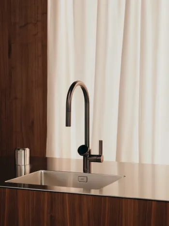 HYRA_TARA ULTRA_Brushed Dark Bronze_01