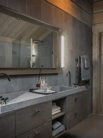LHM 9 MAX_bathroom_1_Bernat Tubau