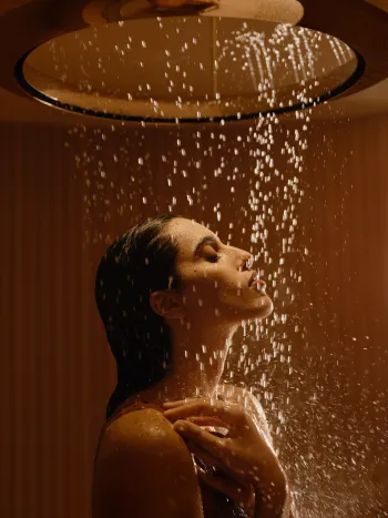 Dornbracht_Showers_AQUAHALO_TR_Model_03