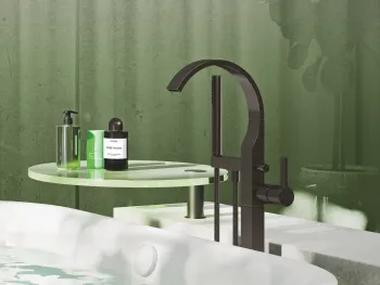 Premium design tub faucet extravagant