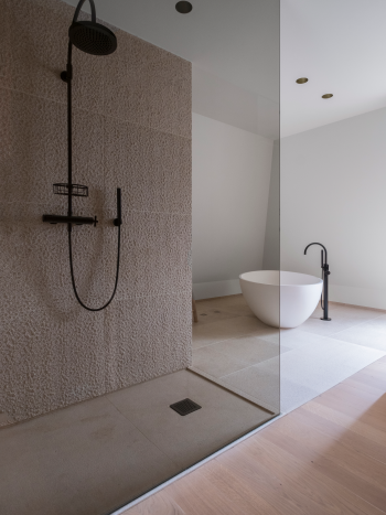 aDornbracht_Luxushaus_MarSARchitekten_Tara_black_matt (15)