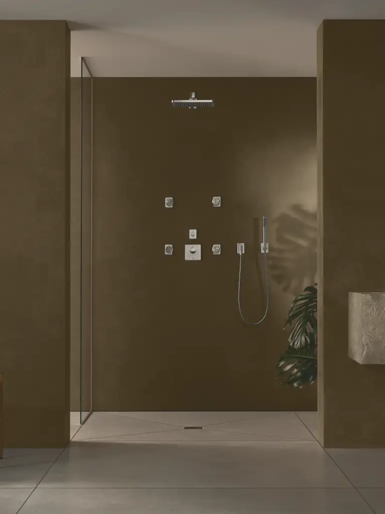 Premium design rain shower unconventional