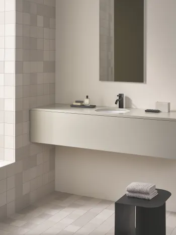 Premium design washbasin faucet minimalistic
