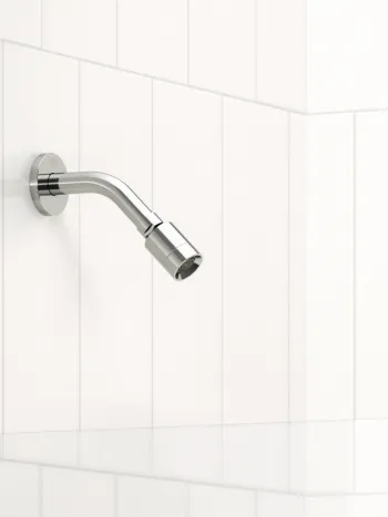 Head shower_wall_Chrome_close-up