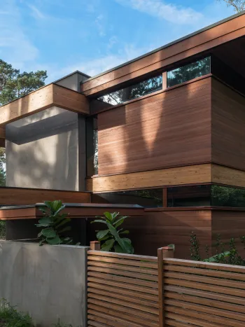 Triesch_Residence_by_Ray_Kappe_outside shot_2