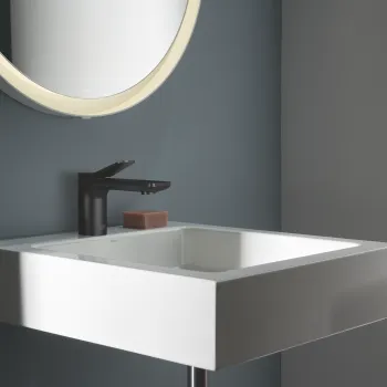Premium design washbasin faucet elegant