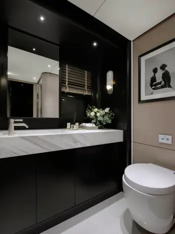 REN62_bathroom_3