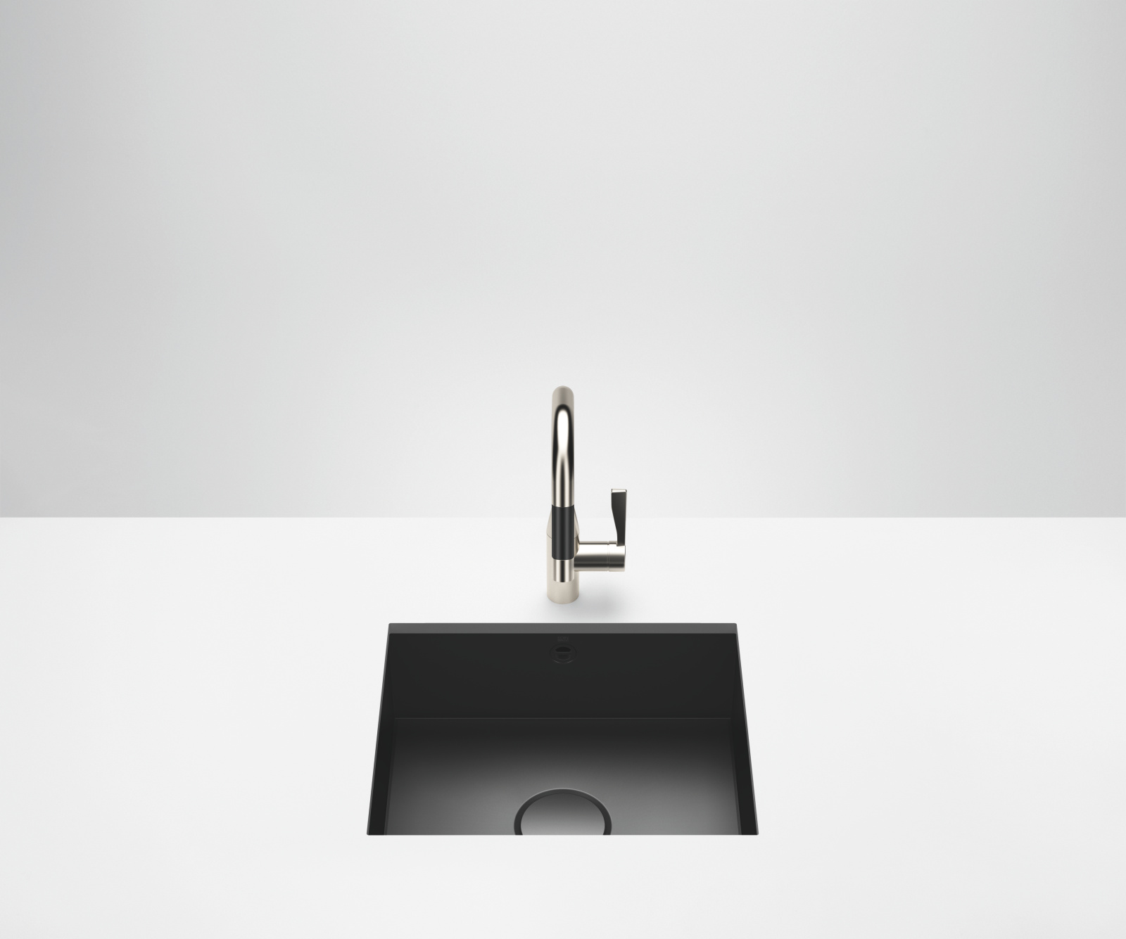 SERIESVARIOUS Matte Black Sinks Single sink