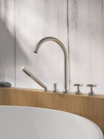 Premium design washbasin faucet transitional