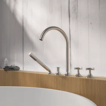 Premium design washbasin faucet transitional