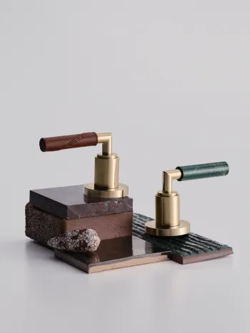 Dornbracht Atelier_TARA Handles_Leather_Verdite_01