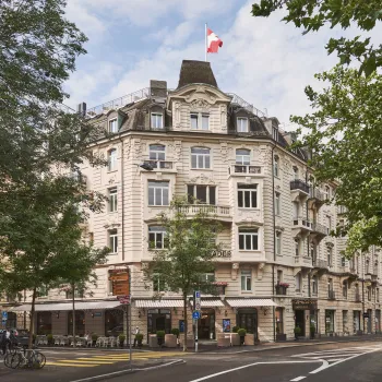 Ambassador Hotel Zurich_outdoor_by Gianni Baumann