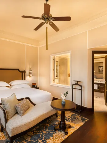 Grand Luxury_double_bedroom 2
