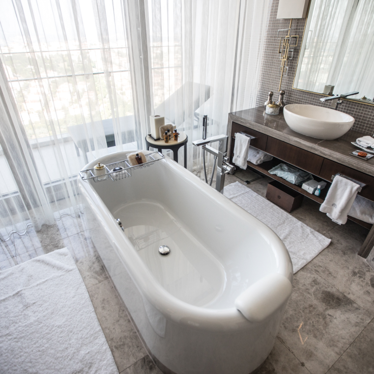 Dornbracht_Referen_Raffles_Istanbul_Tara_Madison_Lulu_Dusche (46)