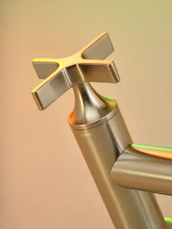 VAIA_Brushed_Durabrass_03