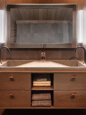 LHM 9 MAX_Bathroom_03