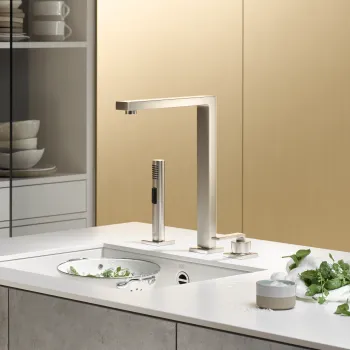 Premium design kitchen faucet sculptural