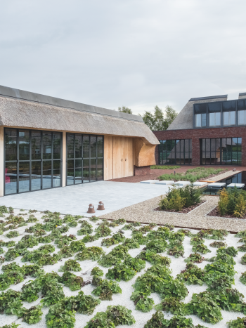 aDornbracht_Luxushaus_MarSARchitekten_Tara_black_matt (6)