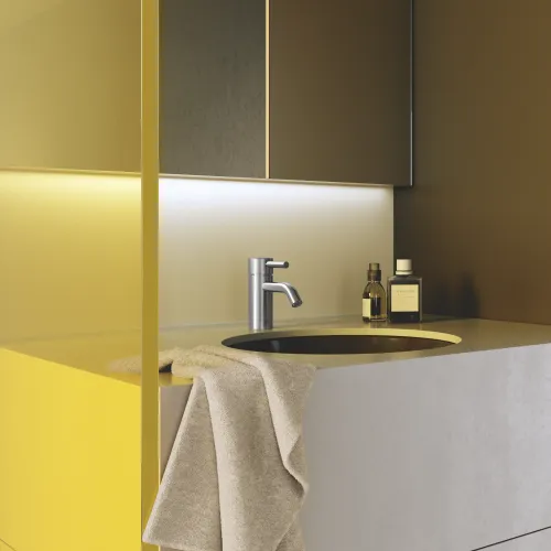 Premium design washbasin faucet minimalistic