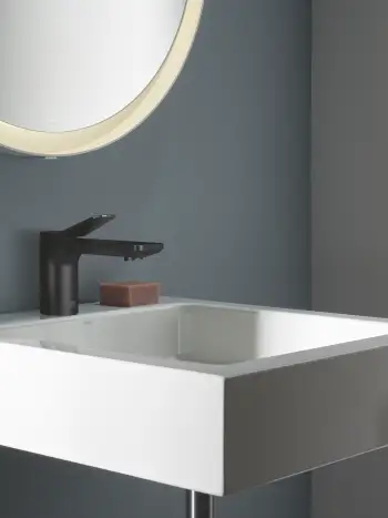 Premium design washbasin faucet elegant